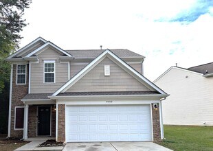 Building Photo - Pristine home located in the Pinebrook Com...