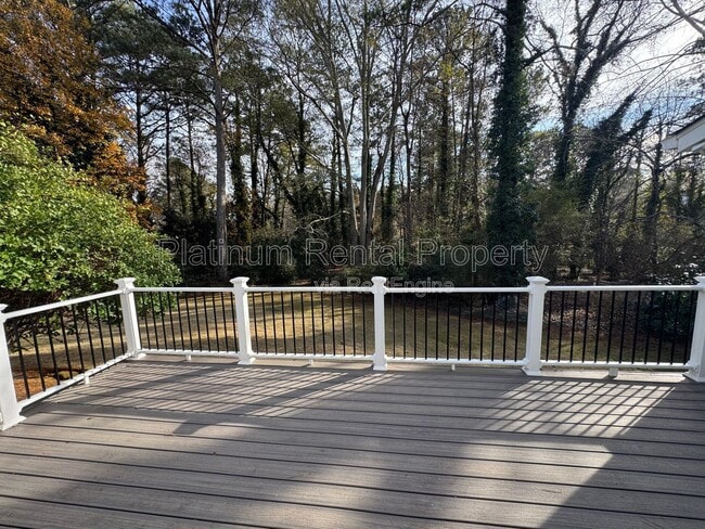 Building Photo - 4007 Shady Cir NW