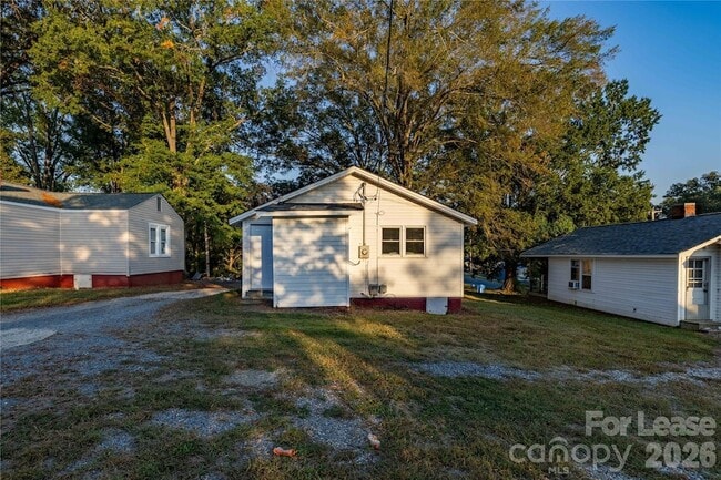 Building Photo - 109 Cleveland Ave