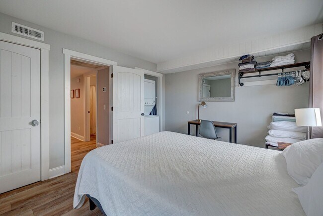 Building Photo - 4752 Seahawk Ct