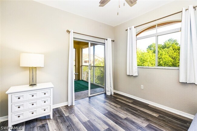 Building Photo - 6361 Aragon Way