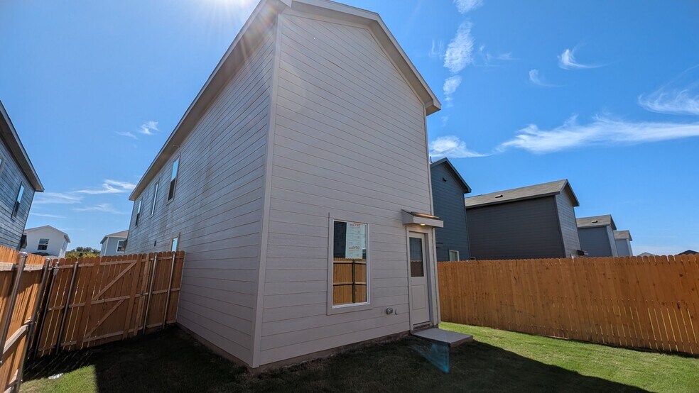 Building Photo - 732 Sandhill Crane Ln