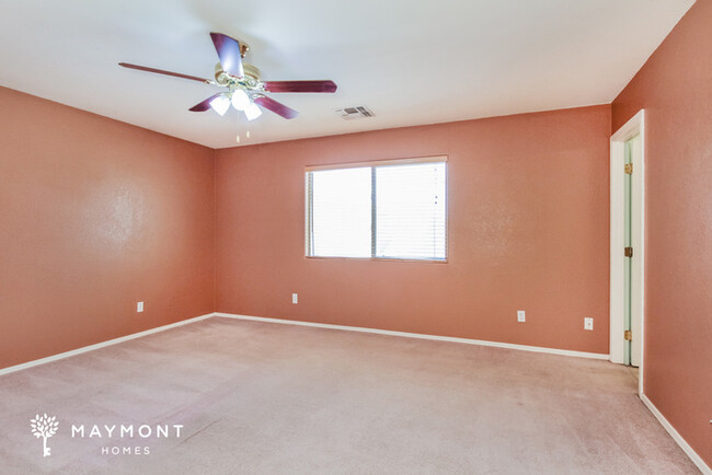 Building Photo - Comfortable 3-Bedroom Home