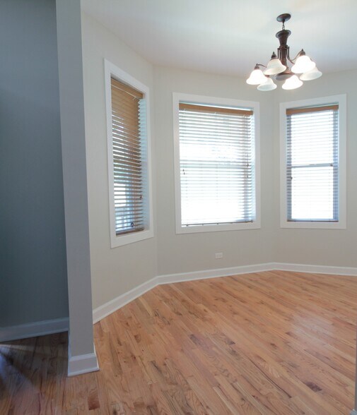 Building Photo - 4711 N Monticello Ave