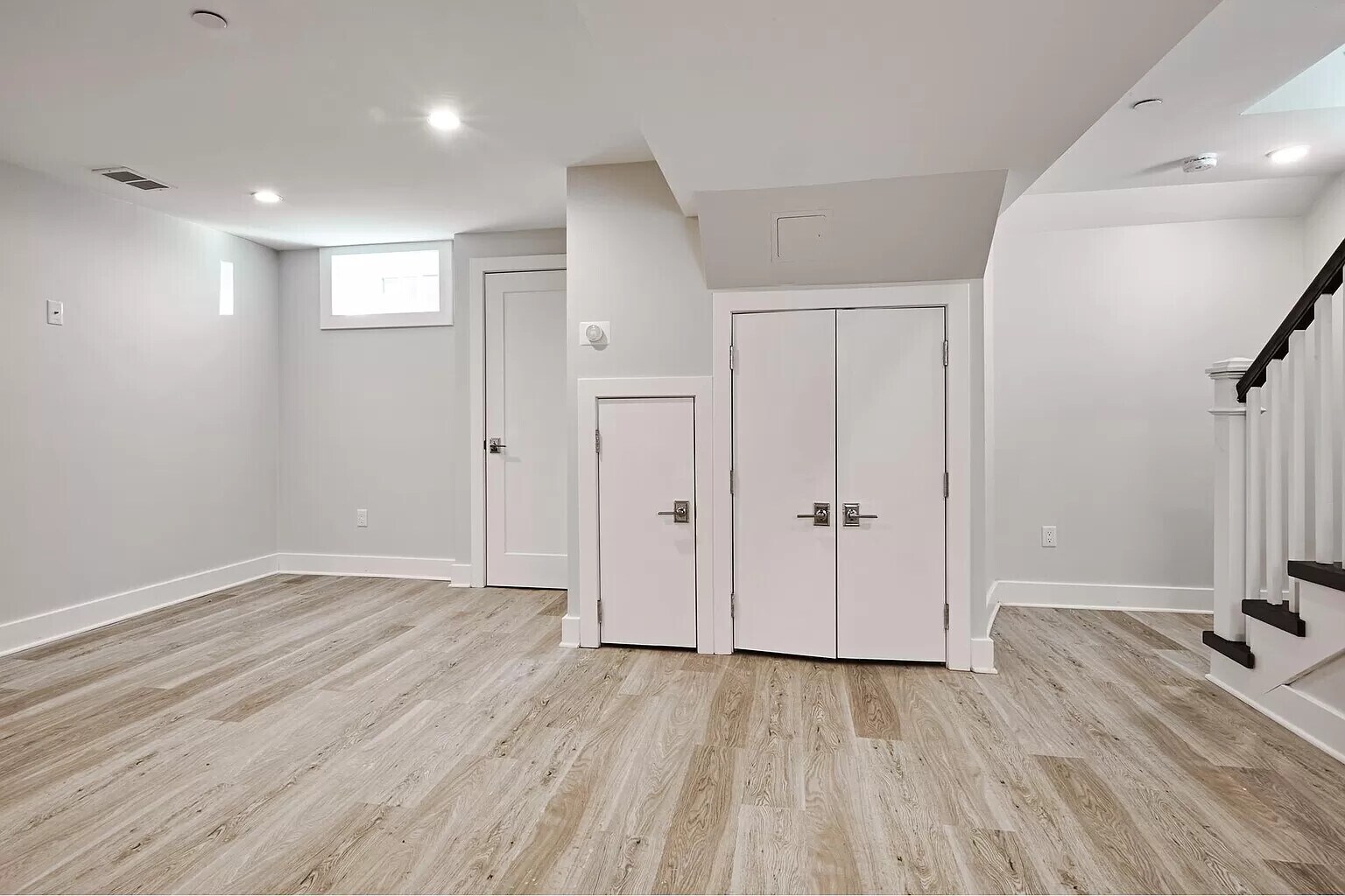 Building Photo - 57 Hurley St