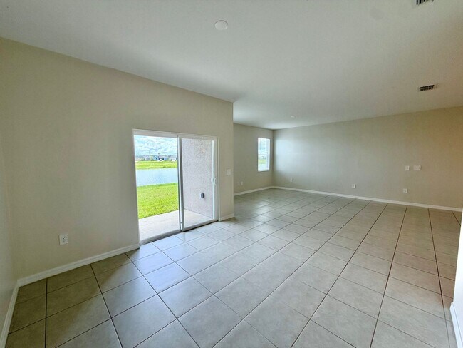 Building Photo - 9232 Bonita Mar Dr