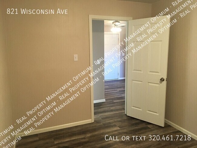 Building Photo - 821 Wisconsin Ave