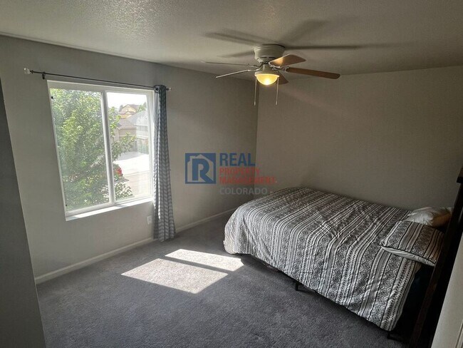 Building Photo - 3131 Crux Dr