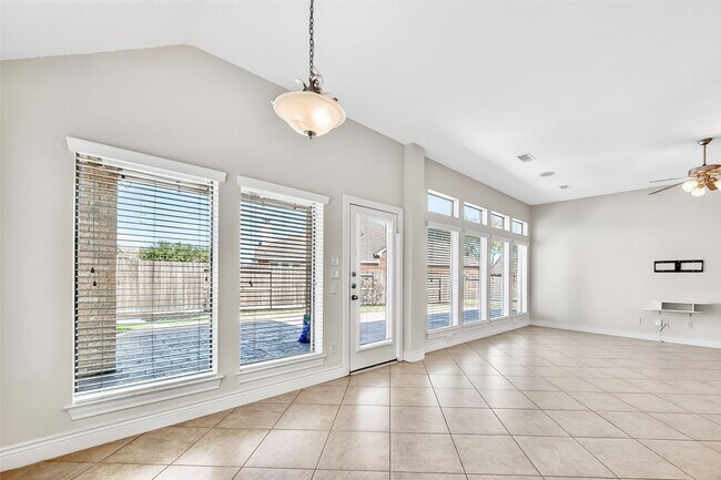 Building Photo - 13603 Summer Cloud Ln