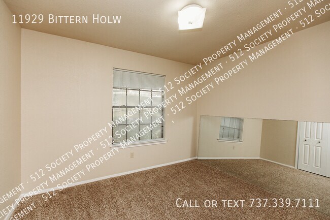 Building Photo - 11929 Bittern Hollow