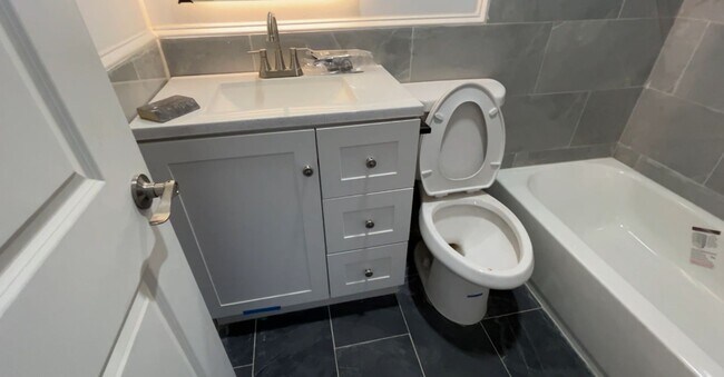 Building Photo - 1709 S 22nd St