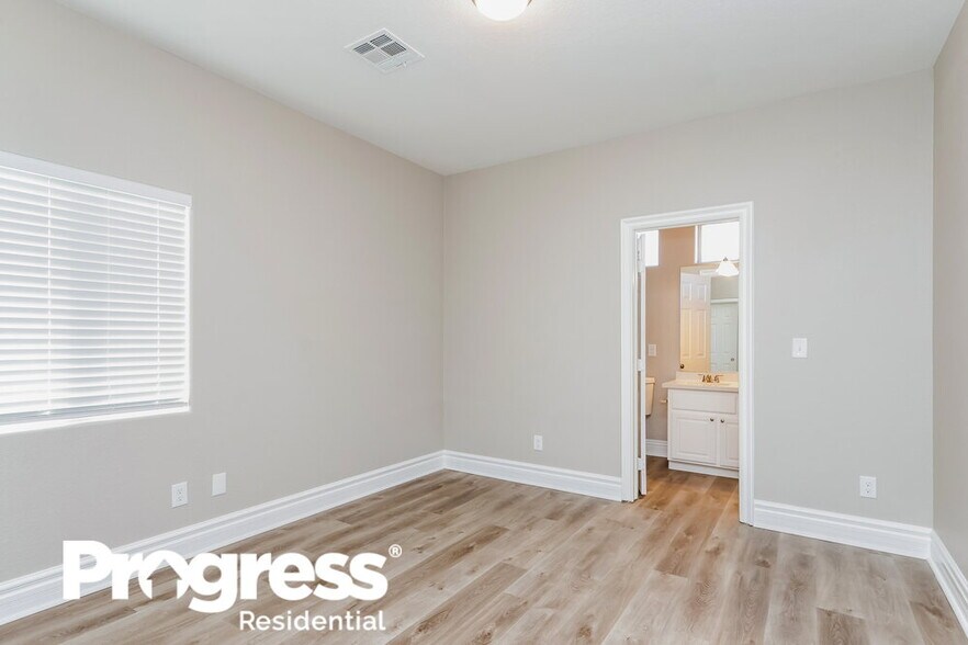 Building Photo - 2905 Tropicbird Dr