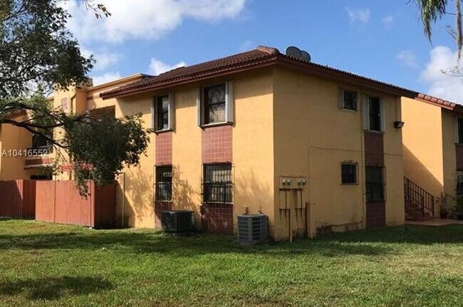 Primary Photo - 10865 NW 7th St