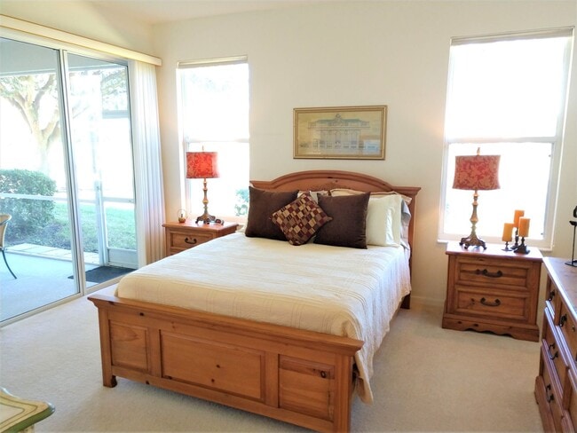 Building Photo - Seasonal Short-Term Villa located in Pelican Pointe Golf & Country Club!