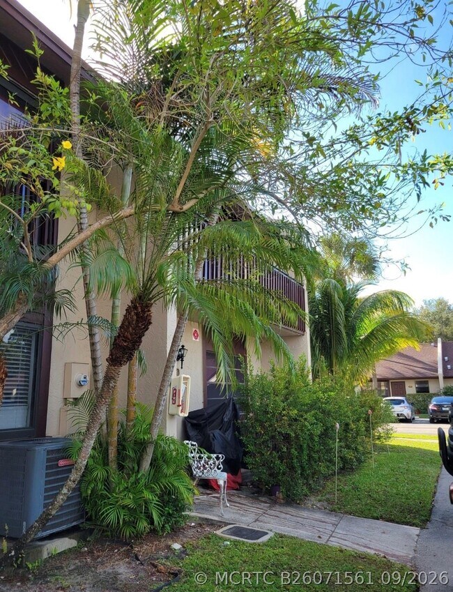 Building Photo - 605 NW 47th St