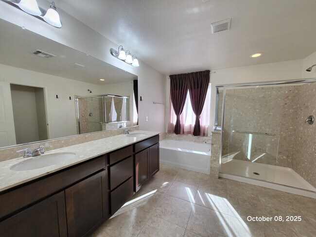 Building Photo - 12281 Terrace Verde Ave