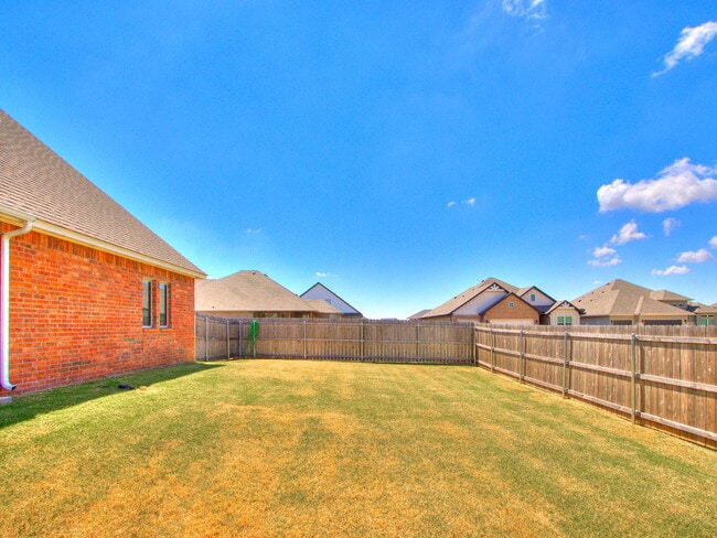 Building Photo - 1463 Hickory Trl