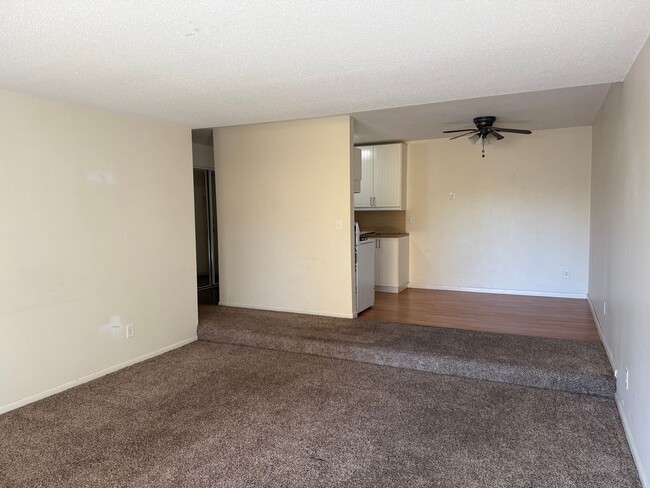 Building Photo - Maintenance-Free Living By The Beach