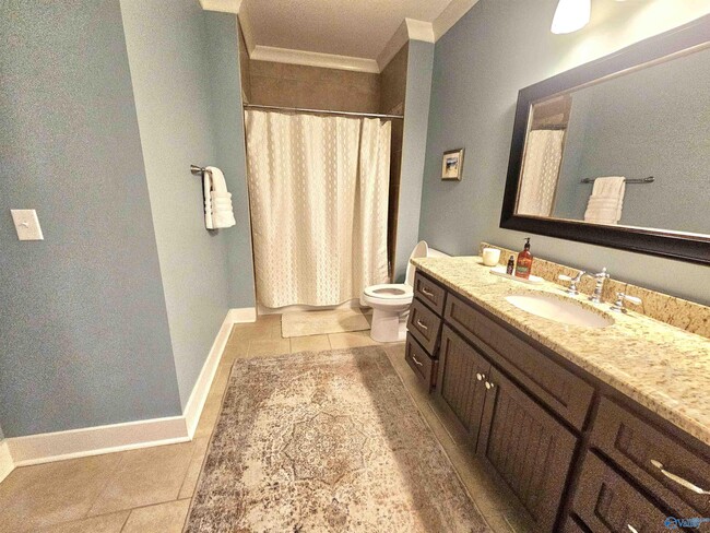 Building Photo - 3002 Brook Park Dr SE