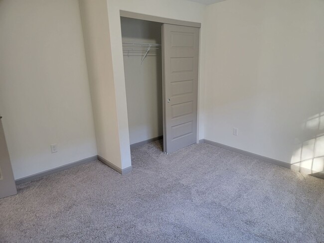 Building Photo - COMING SOON !!! 3 Bed 2 Bath 1500 Sq/Ft home just 10 minutes west of Spokane