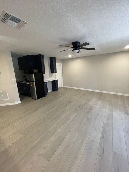Building Photo - 13308 Phoenix Dr