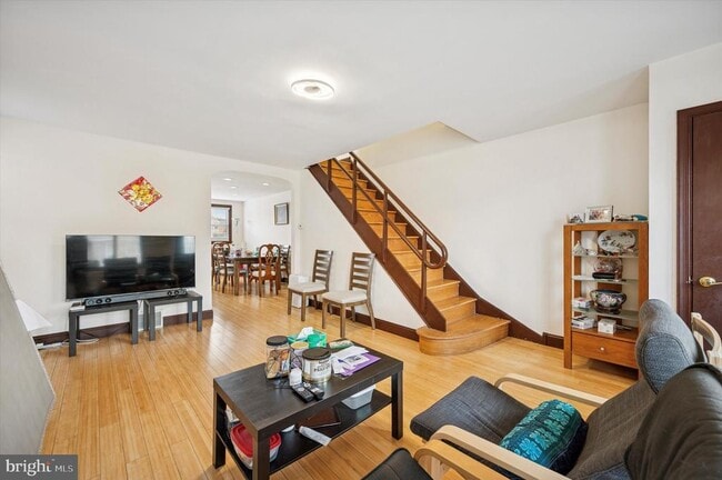 Building Photo - 1813 Bergen St