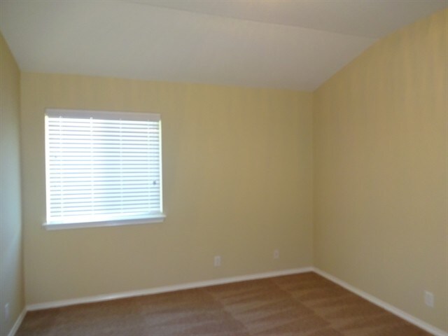 Building Photo - 631 Tom Kemp Dr