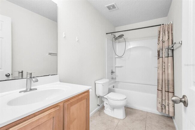 Building Photo - 81 Panorama Dr