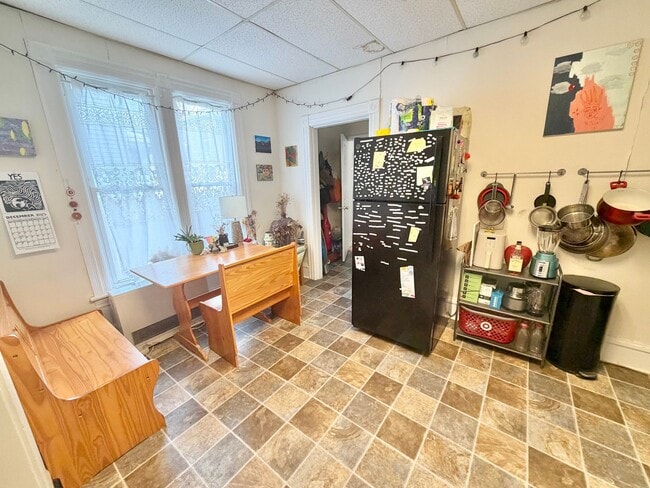 Building Photo - 81-83 Monroe Street