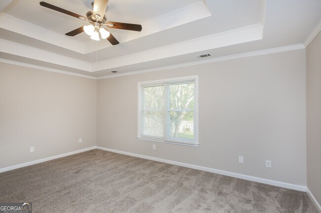 Building Photo - 911 Rolling Meadows Dr