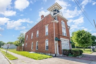 Building Photo - 101 Crawford St