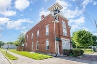 Building Photo - 101 Crawford St
