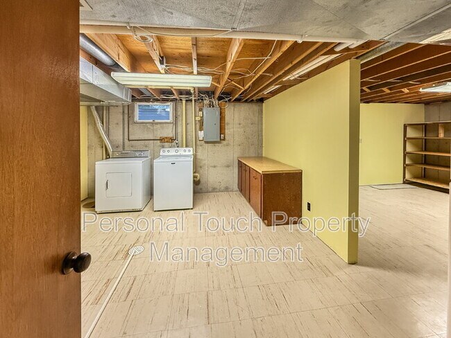 Building Photo - 3231 1st St N