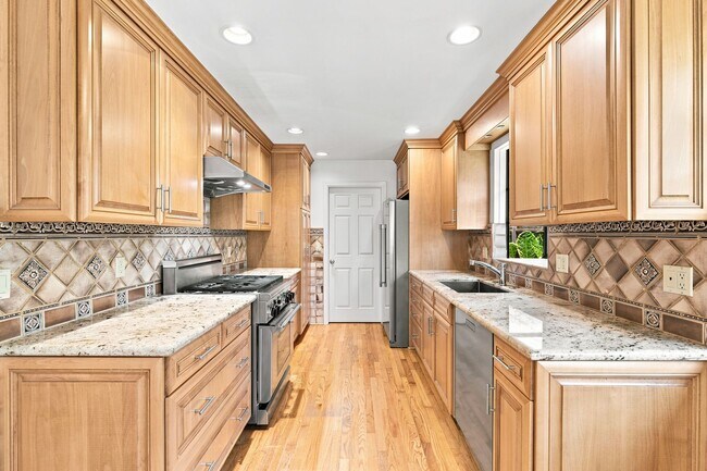 Building Photo - Single-Story Charm Near Parks, Trails and Top-Rated Schools!