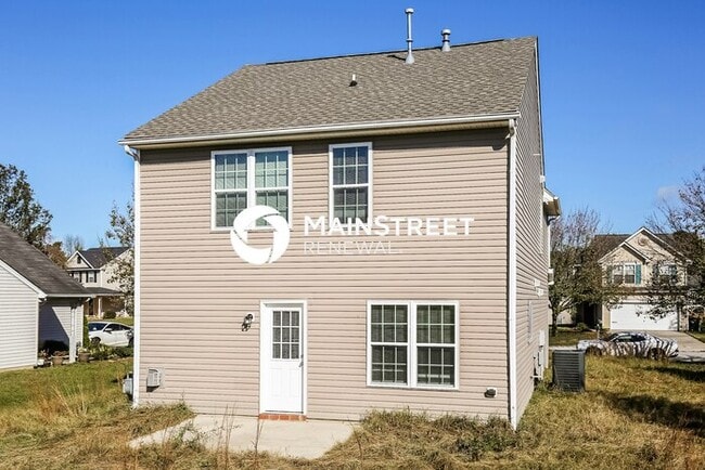 Building Photo - 3 Bedroom Pet-Friendly Home in Greensboro, NC with Main Street Renewal