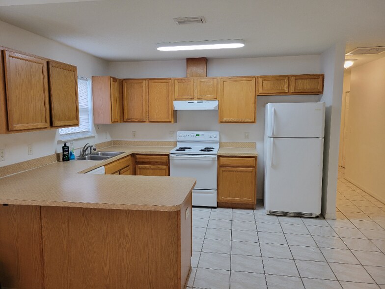 Building Photo - 1230 4 Mile Rd