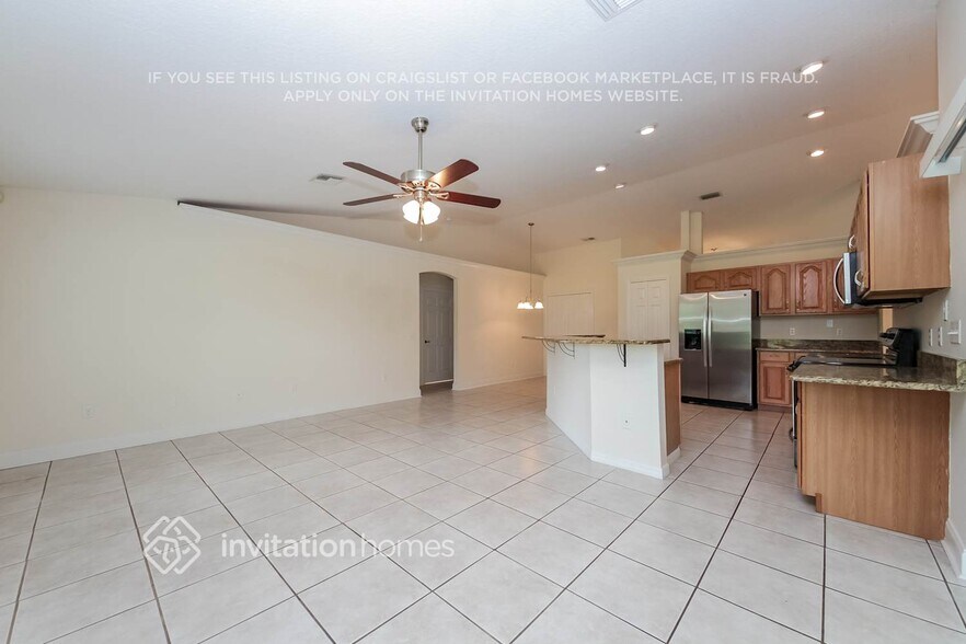 Building Photo - 4380 Hartville Ave