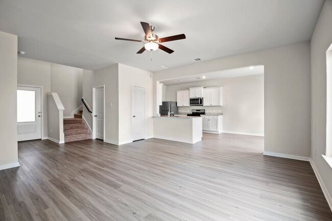 Building Photo - 441 Sunny Highlands Dr