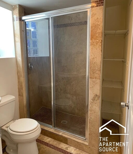 Building Photo - 1619 W Wallen Ave