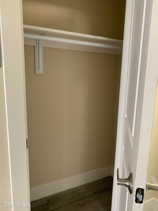 Building Photo - 2280 Latham St