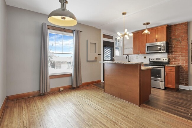 Building Photo - 47 W Weber Rd