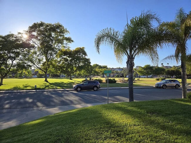 Building Photo - 2003 Pierce Ct