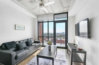 Building Photo - 28 Woolfe St