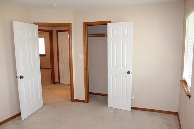 Building Photo - Great home in East Manhattan! *UPDATED PHOTOS COMING SOON*