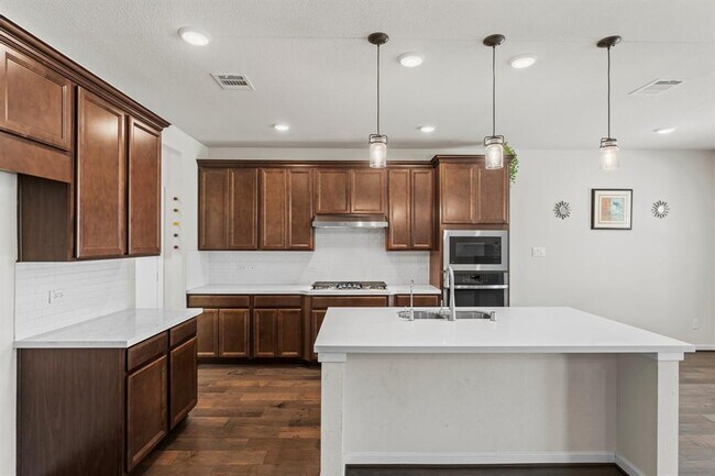 Building Photo - 3850 Chapman Bluff Dr