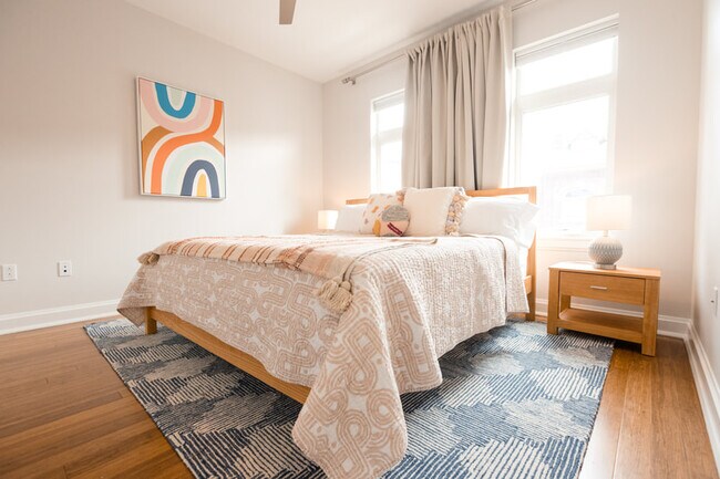 Building Photo - 130 Home St