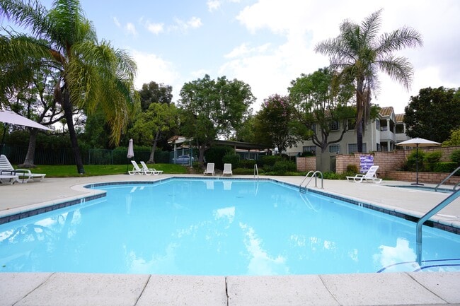 Primary Photo - 4201 Las Virgenes Rd