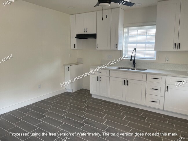 Building Photo - Nice Front House In The City Of San Bernardino