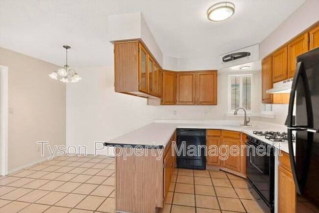 Building Photo - 12241 Woodland Ave NE