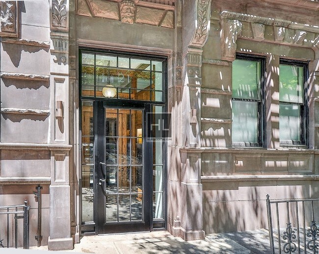 Building Photo - Grove Street